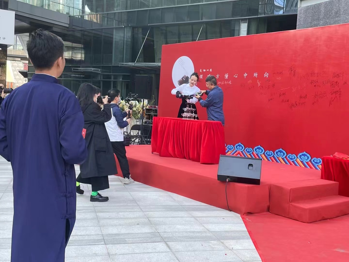 长物山房艺术收藏馆开业大吉(图2)